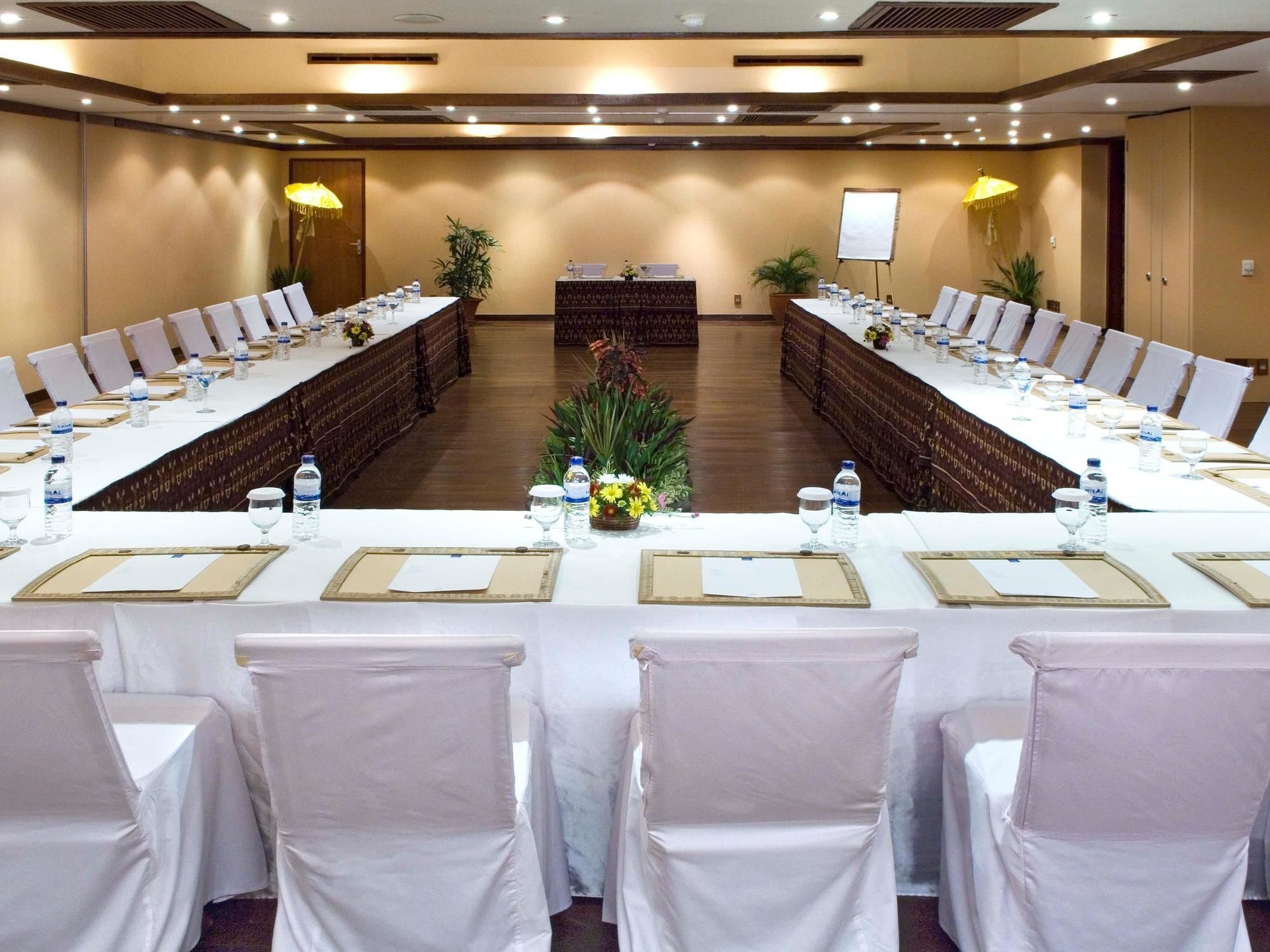 Novotel Lombok Resort&Villas Kuta  Esterno foto